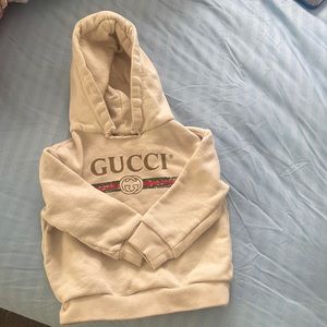 New!! Baby Gucci sweater with logo. 9/12 Months.